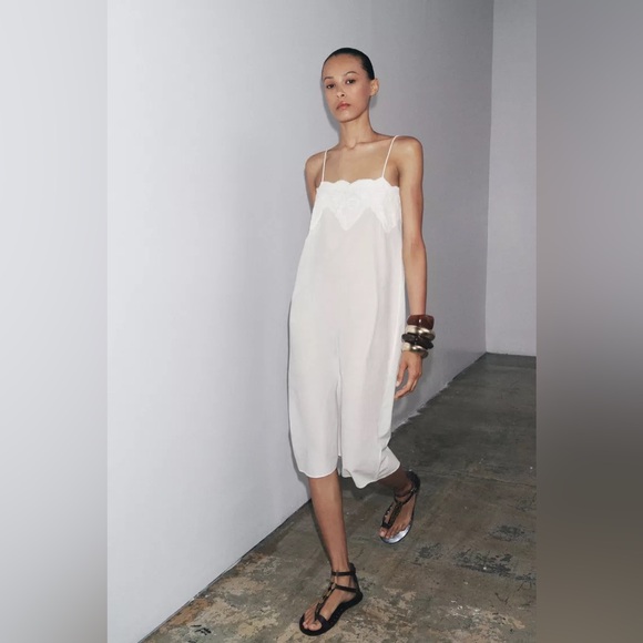 Zara White Lace Midi Dress - Picture 2 of 4